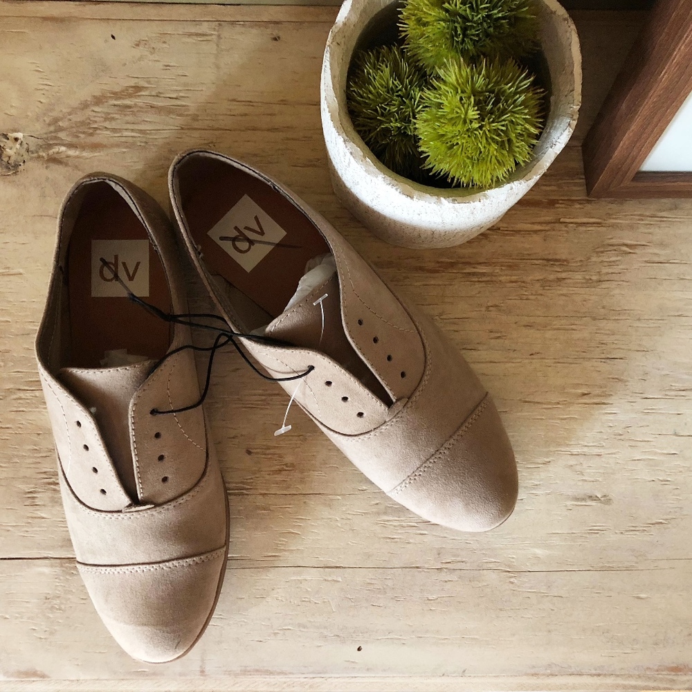 DV Taupe Suede Oxford shoes